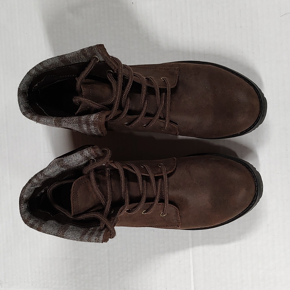 Ladies Brown Cliffs White Mountain Boots Size 8 M